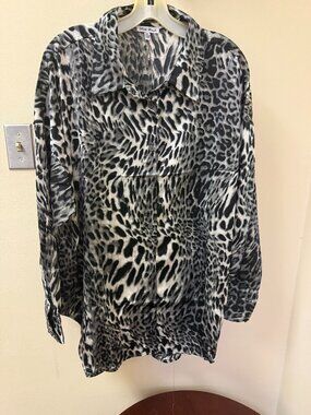 NWOT - White Birch Gray & Black Animal Print Button Front Blouse | XL |
